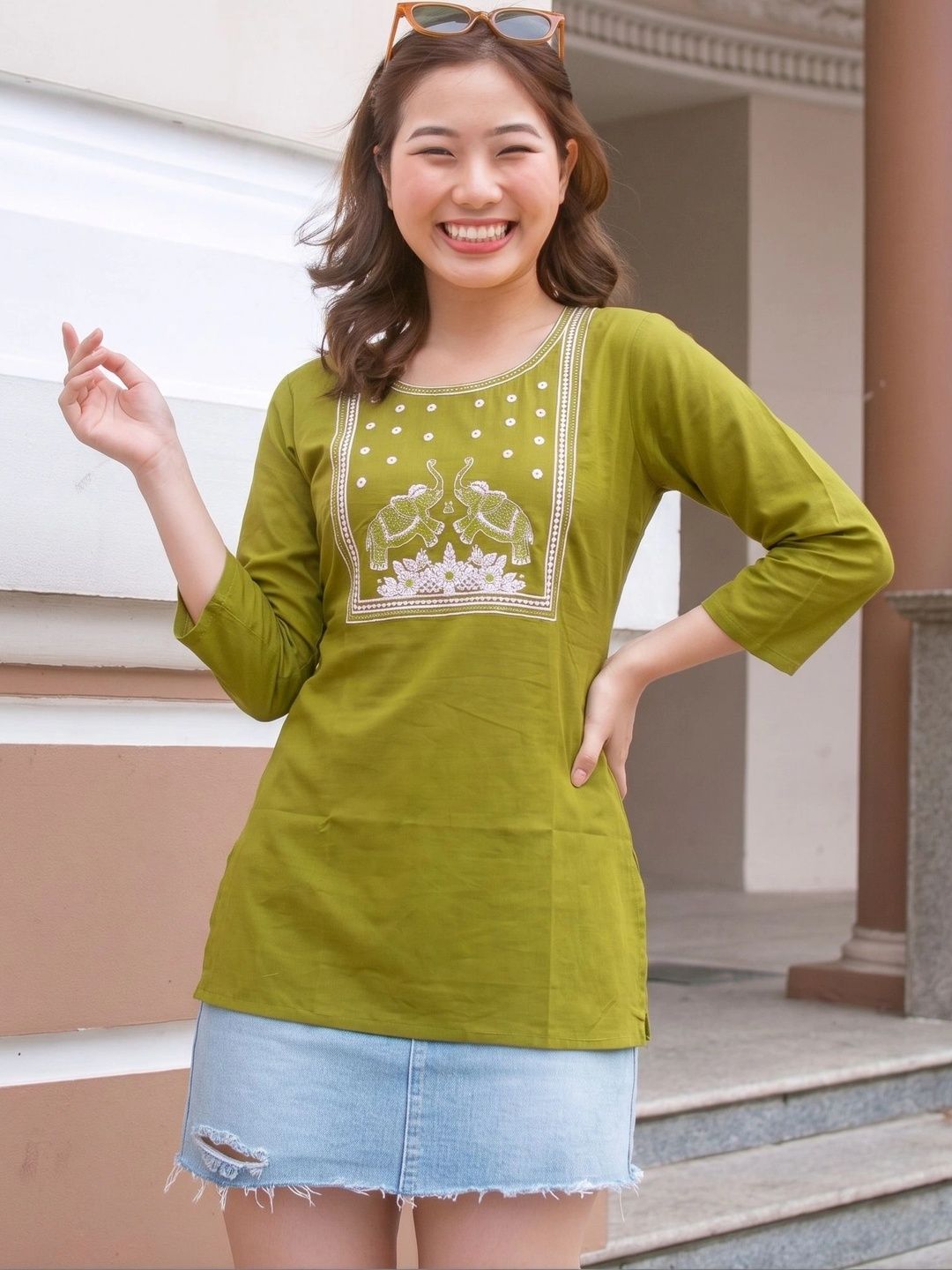 AXI COUTURE Ethnic Motifs Embroidered Thread Work Pure Cotton Thread Work Kurti-picture-38