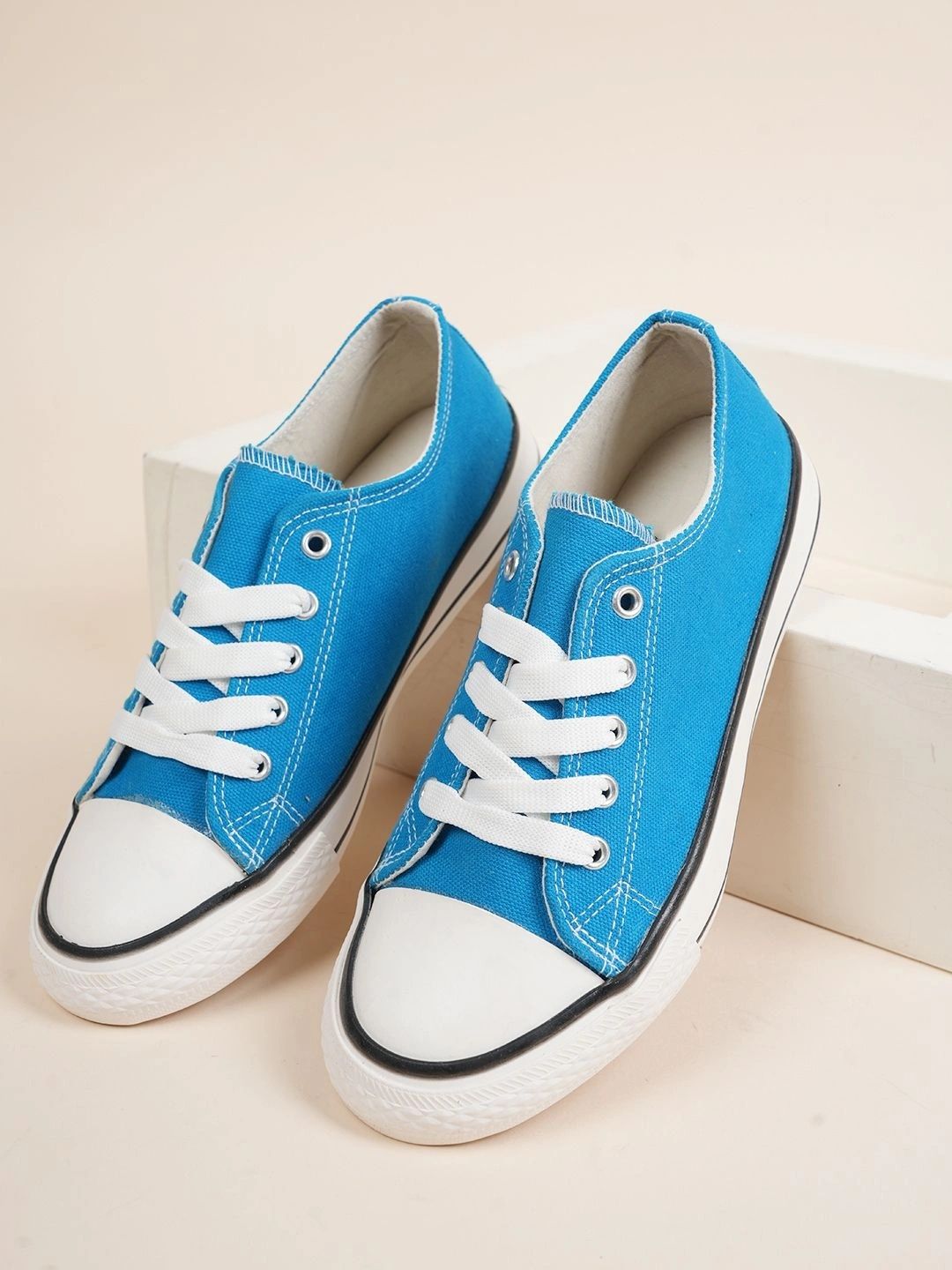 Roadster Men Sneakers-picture-44