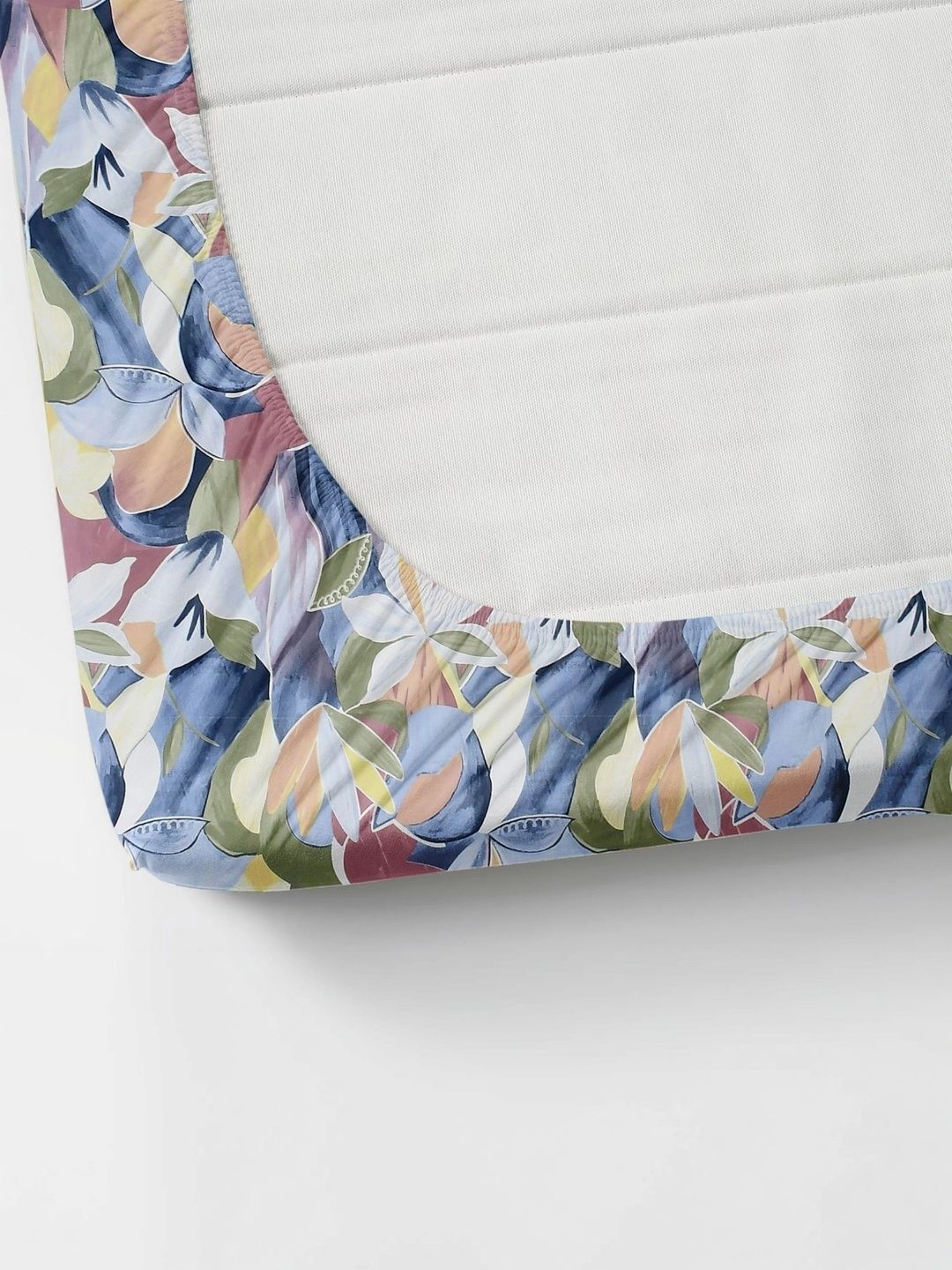 Apala White & Multicoloured Floral Bedsheet with 2 Pillow Covers-image-24
