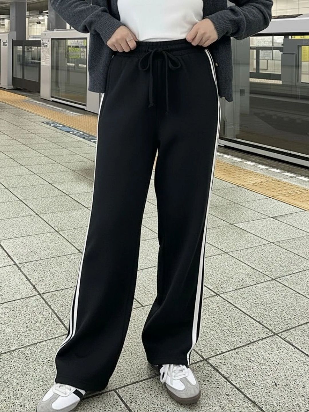 Daphne Maurier Women Regular Fit Training Track Pants-picture-30