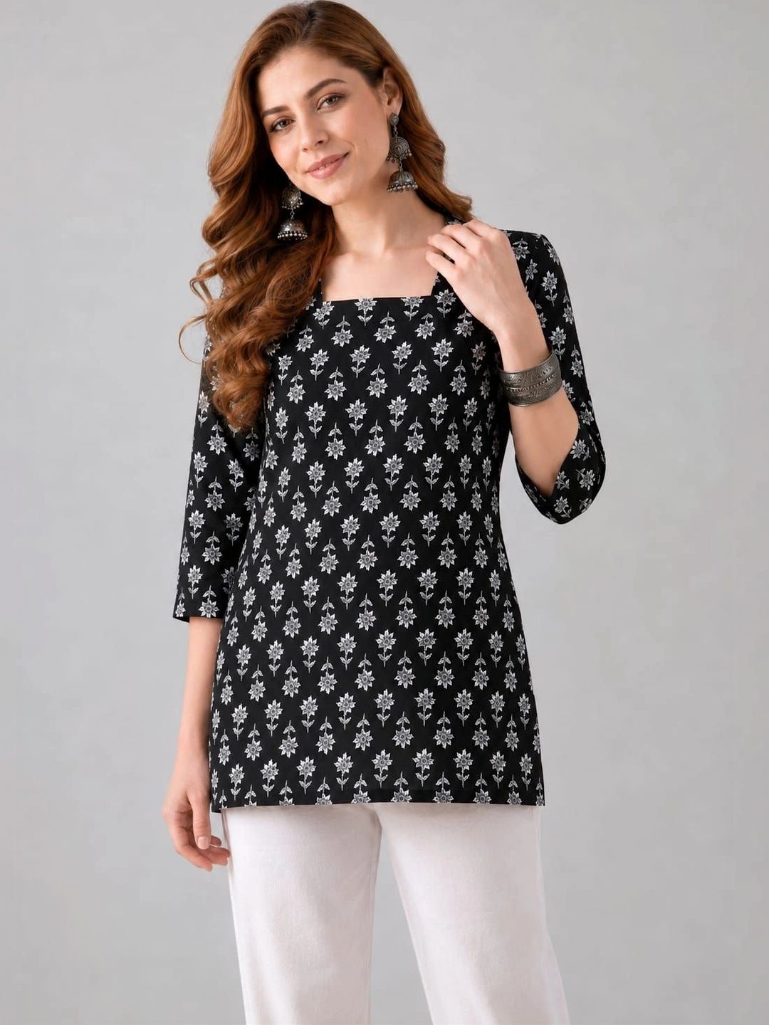 Sangria Ethnic Motifs Printed Square Neck Kurti-picture-42