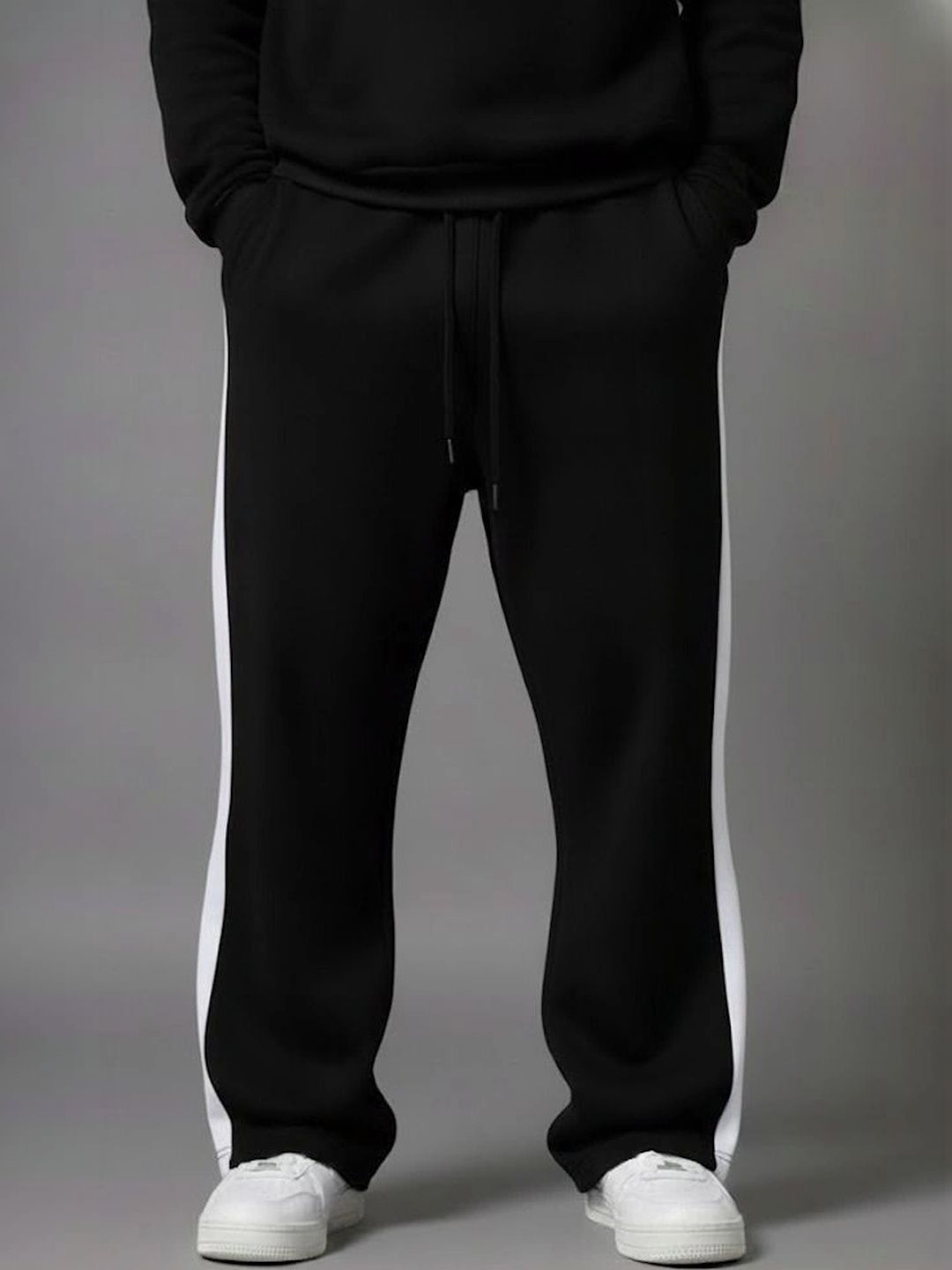 Daphne Maurier Men Regular Fit Colourblocked Training Track Pants-picture-30