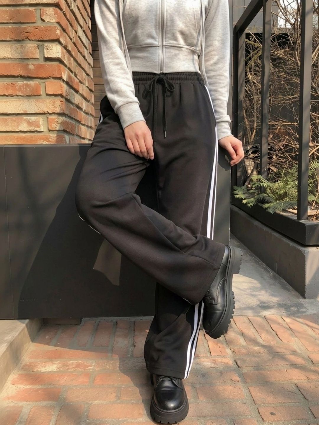 Daphne Maurier Women Regular Fit Training Track Pants-picture-43