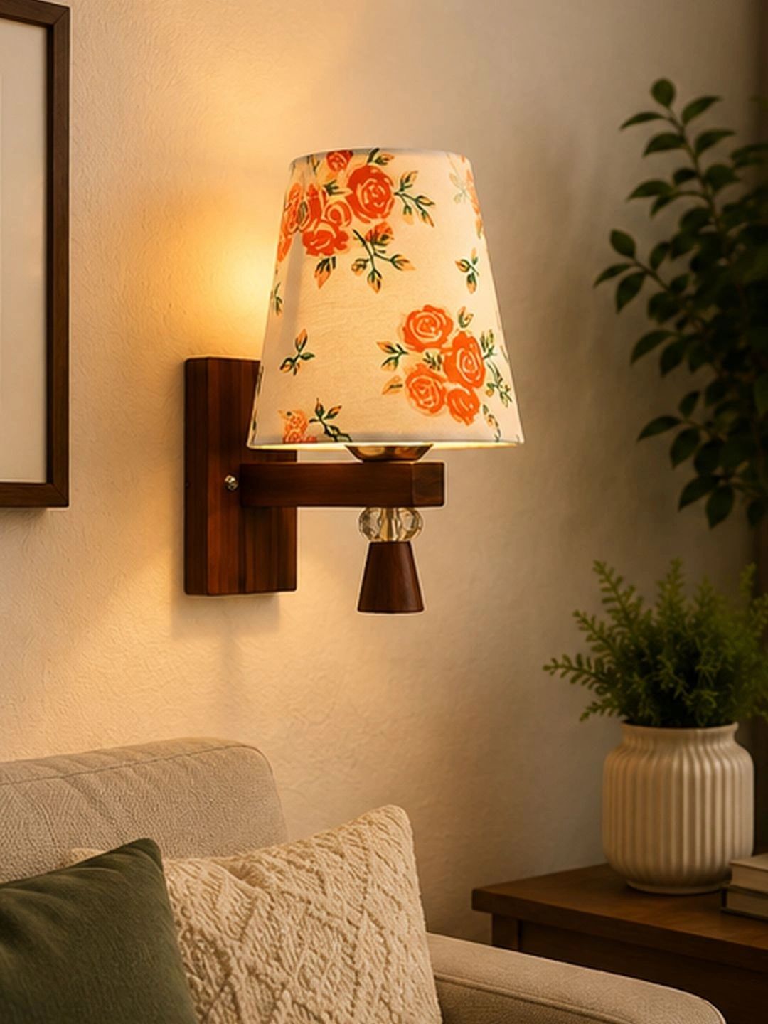 Myntra Elegant Homes Multicoloured Printed Wood Traditional Frustum Shaped Wall Lamp-image-19