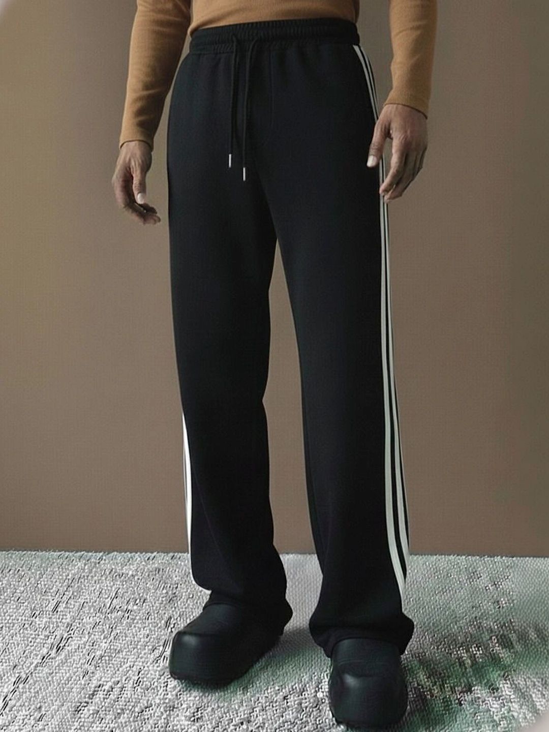 Daphne Maurier Men Regular Fit Training Track Pants-picture-31