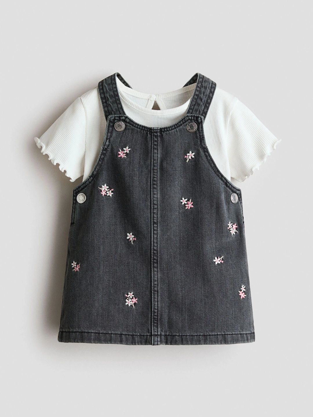 H&M 2-piece dungaree dress and top set-picture-20