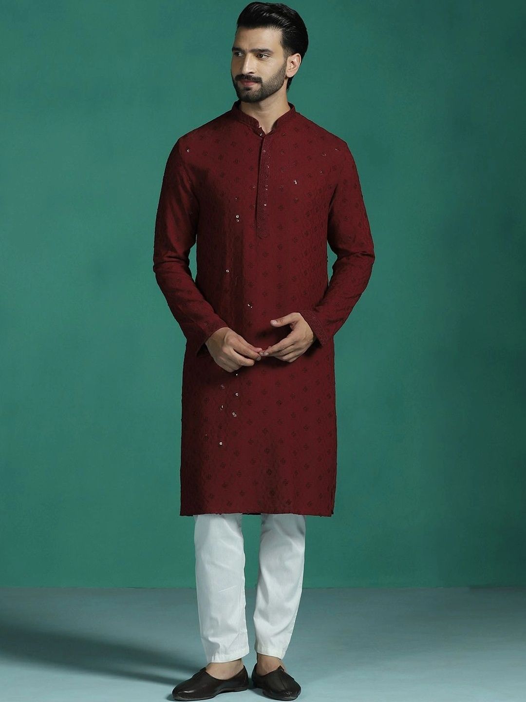 Zavaya Men Sequinned Kurta-picture-15