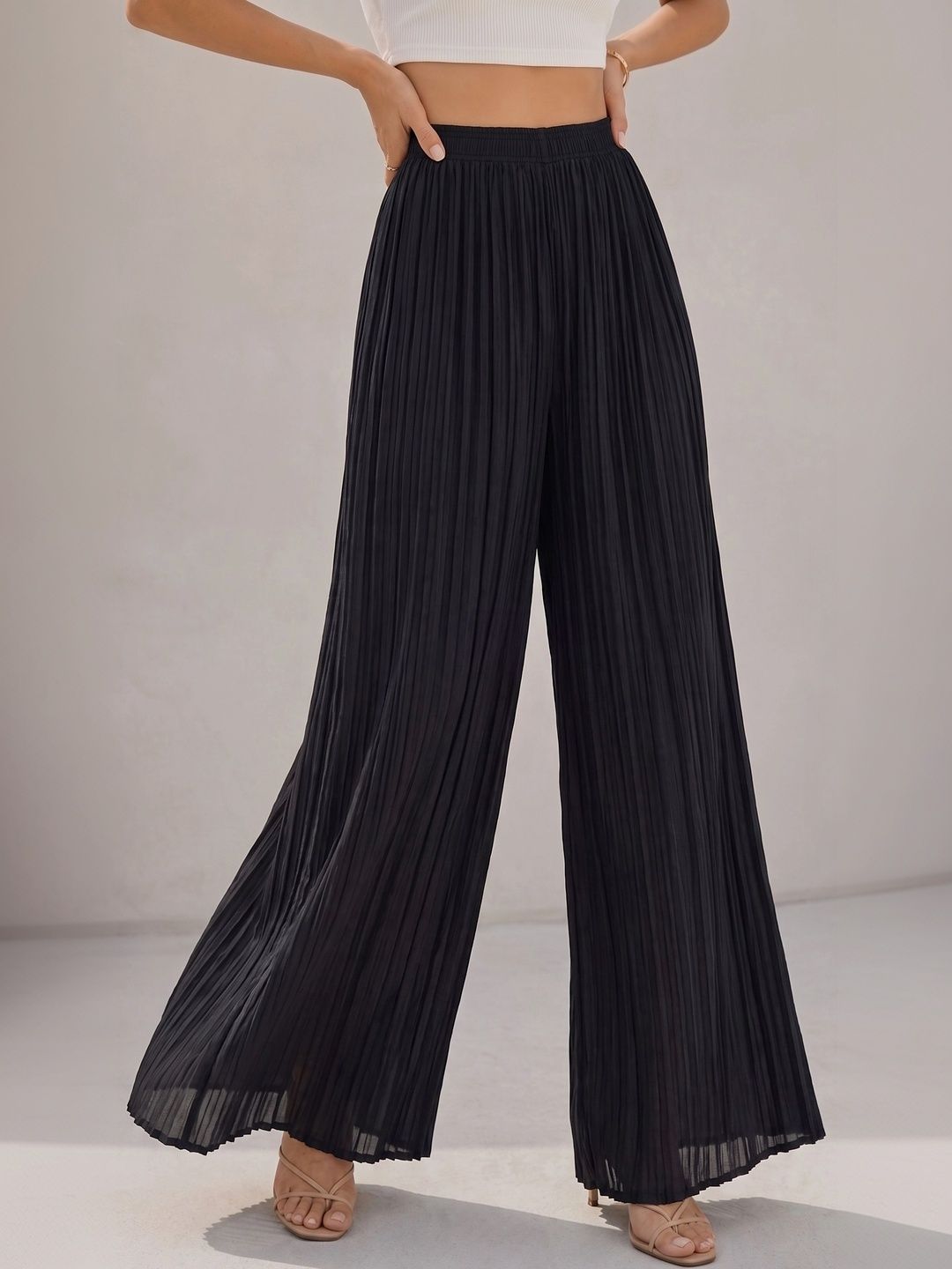 Kasendra Women Relaxed Trousers-picture-1