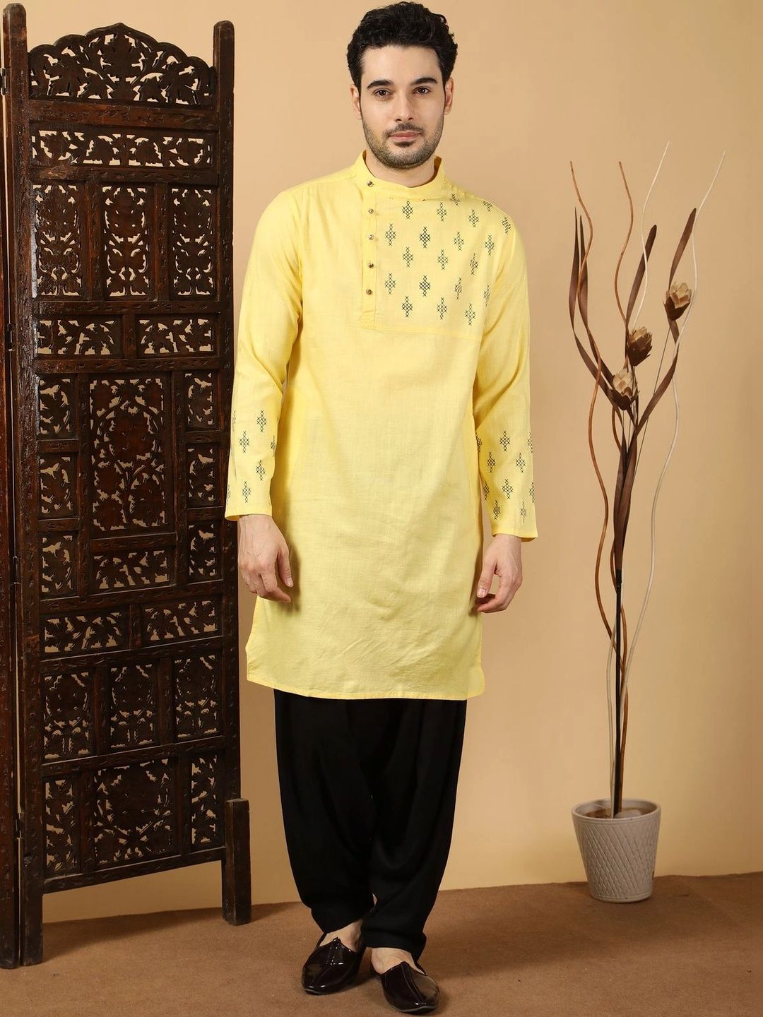 Kuons Men Embellished Kurta-picture-56