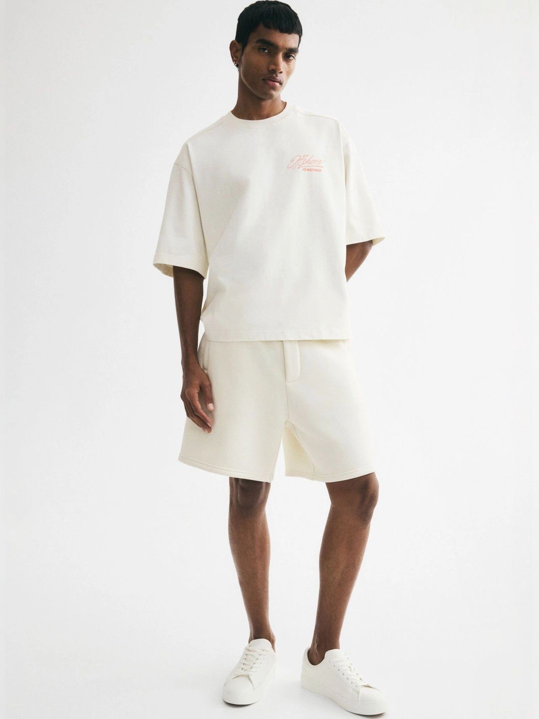 H&M Relaxed Fit Sweatshorts-picture-31
