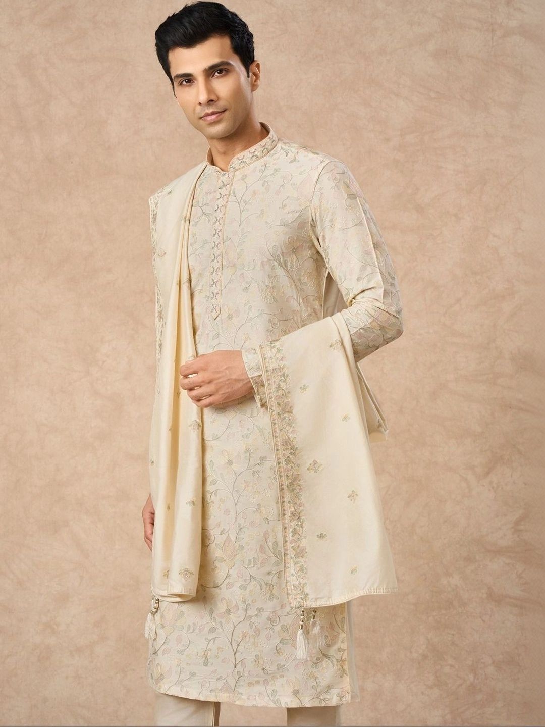 Manyavar Men Ethnic Motifs Embroidered Regular Thread Work Kurta with Trousers & With Dupatta-picture-28