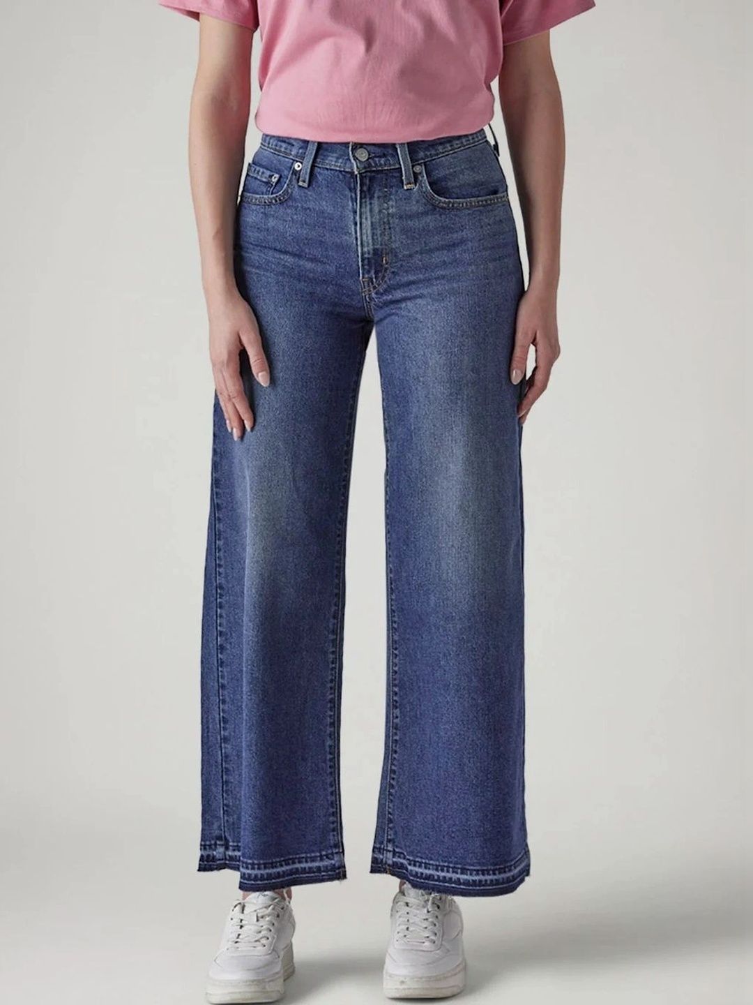 Levis Women Classic Wide Leg Mid-Rise Light Fade Stretchable Jeans-picture-16