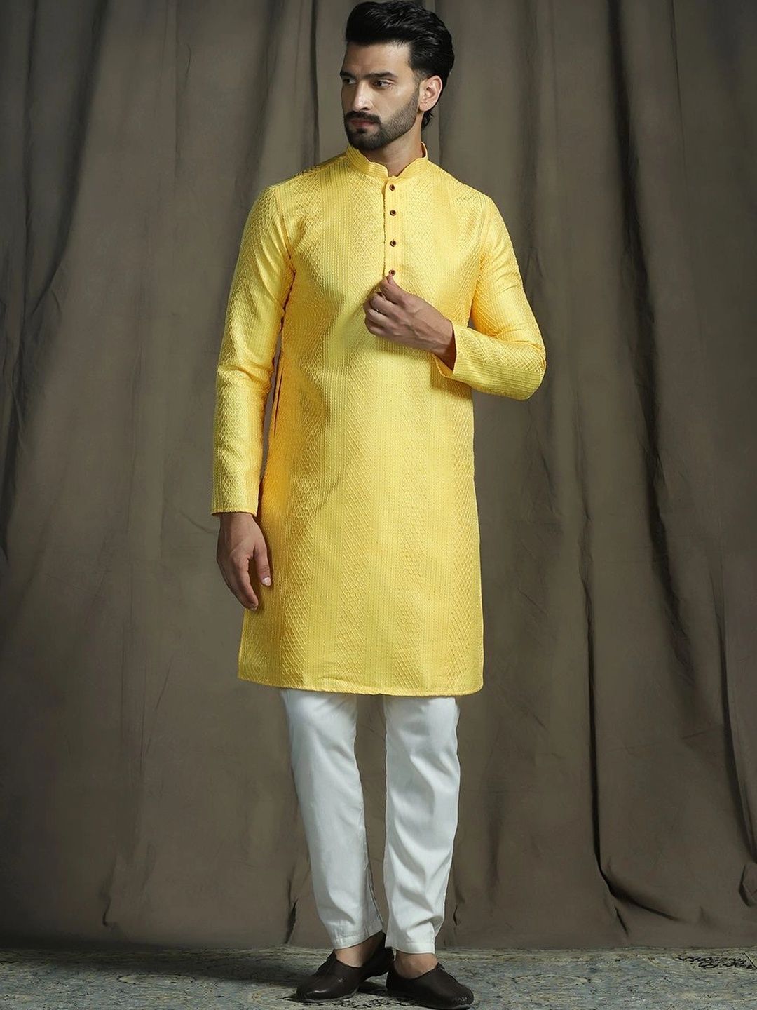 Zavaya Men Kurta-picture-33