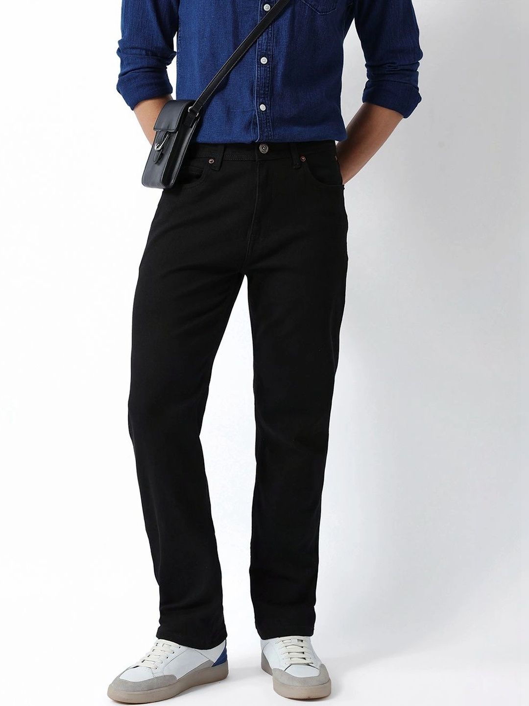 THE BEAR HOUSE Men Straight Fit Mid-Rise Stretchable Jeans-picture-16