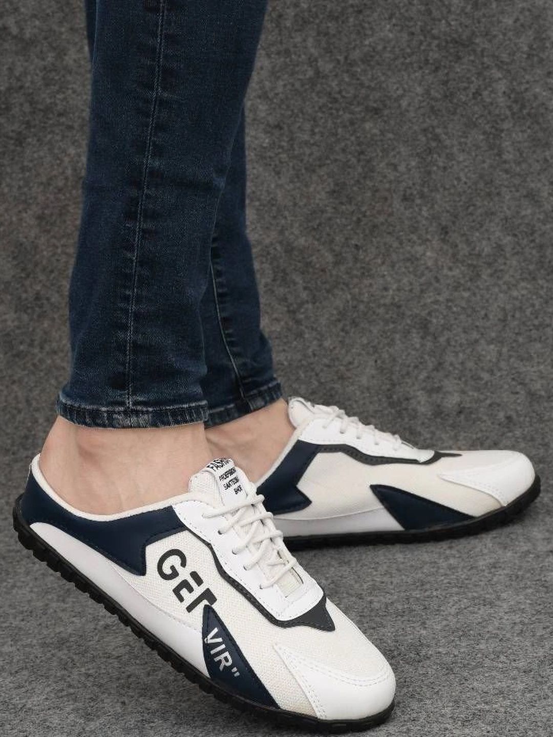 Groofer Men Colourblocked-picture-29