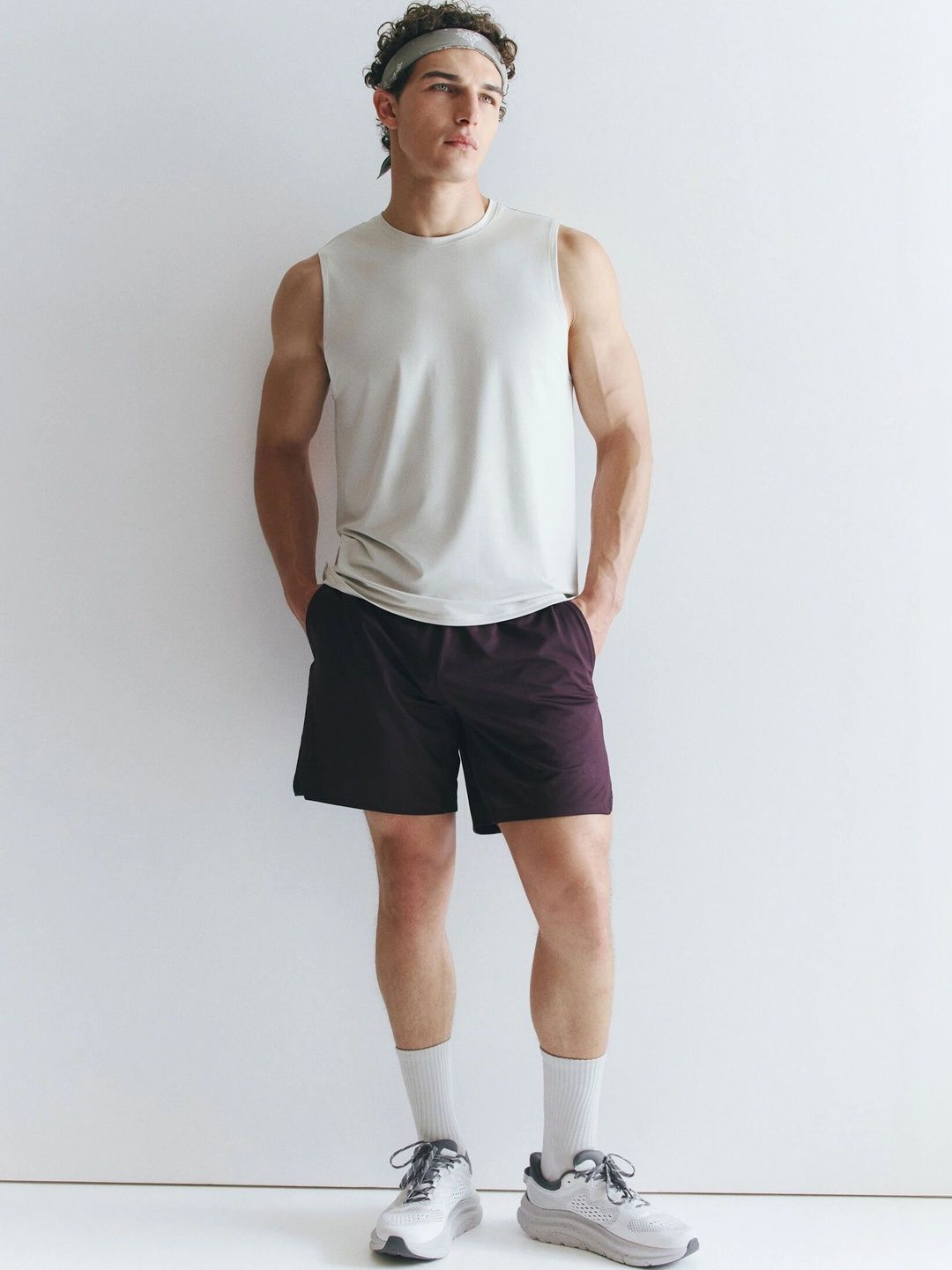 H&M MOVE Sports shorts with DryMove-picture-19