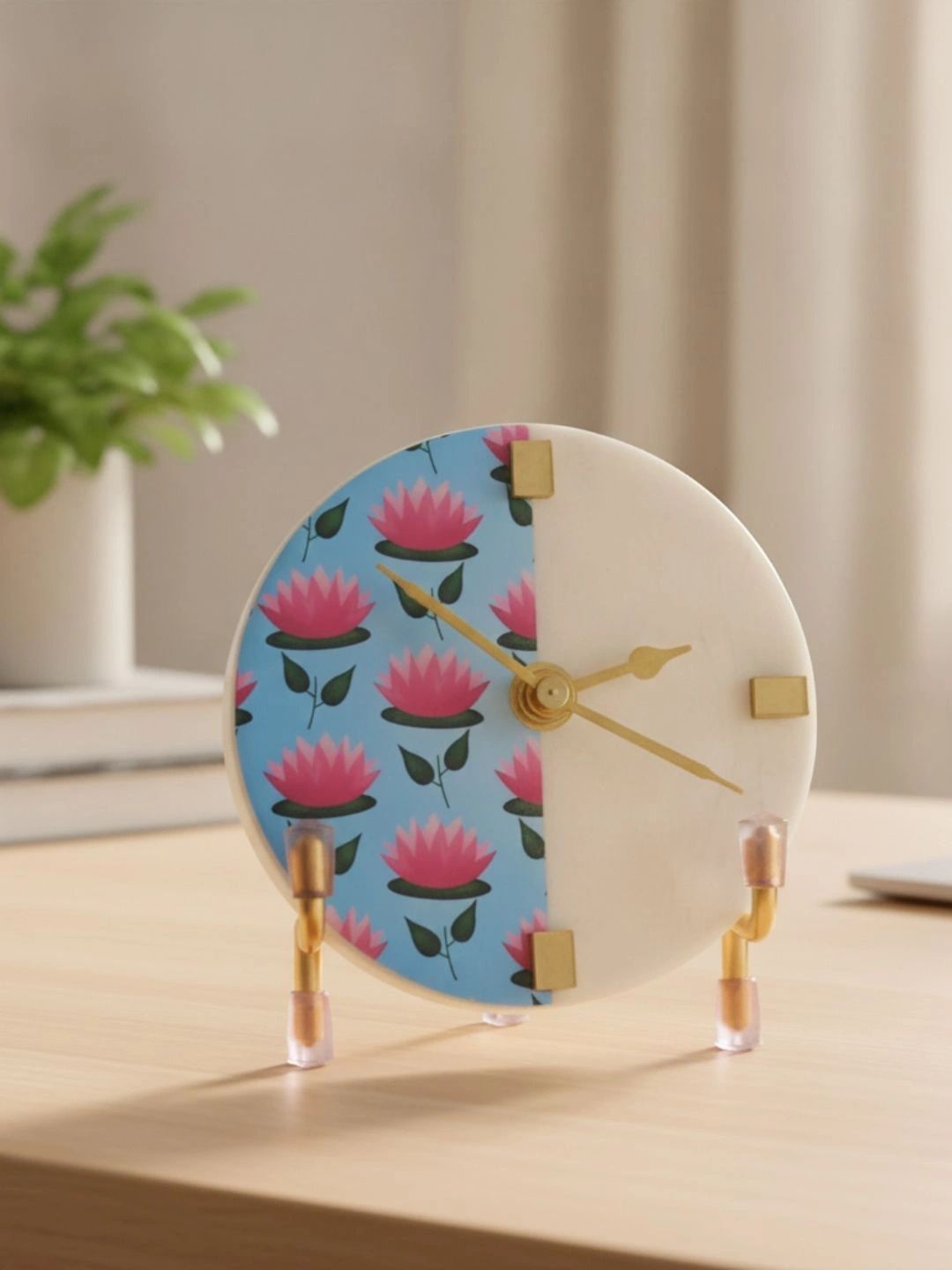 HOMEARTE White Printed Table Clock-image-31