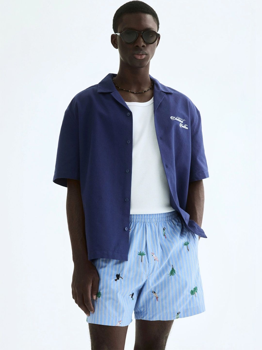 H&M Relaxed Fit Shorts-picture-43