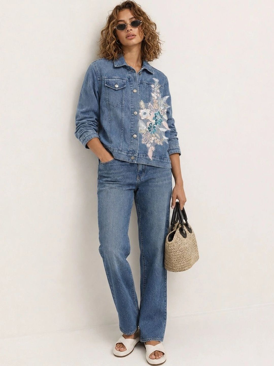Roadster Women Floral Knitted and Woven Jacket-picture-32