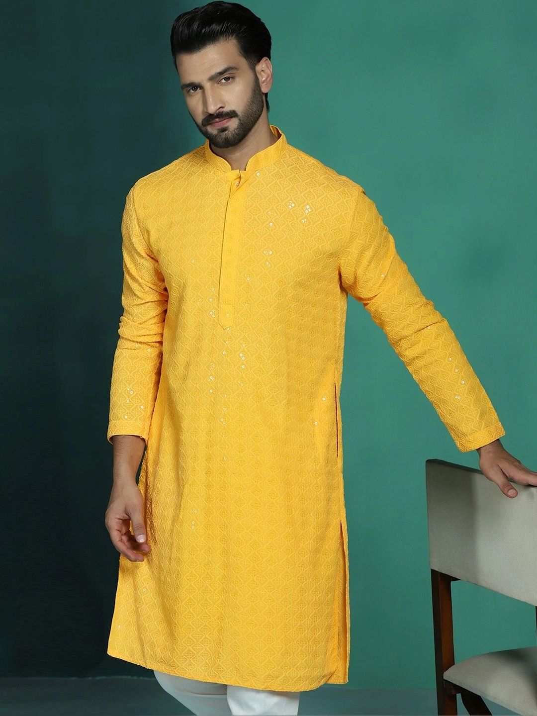 Zavaya Men Sequinned Kurta-picture-54
