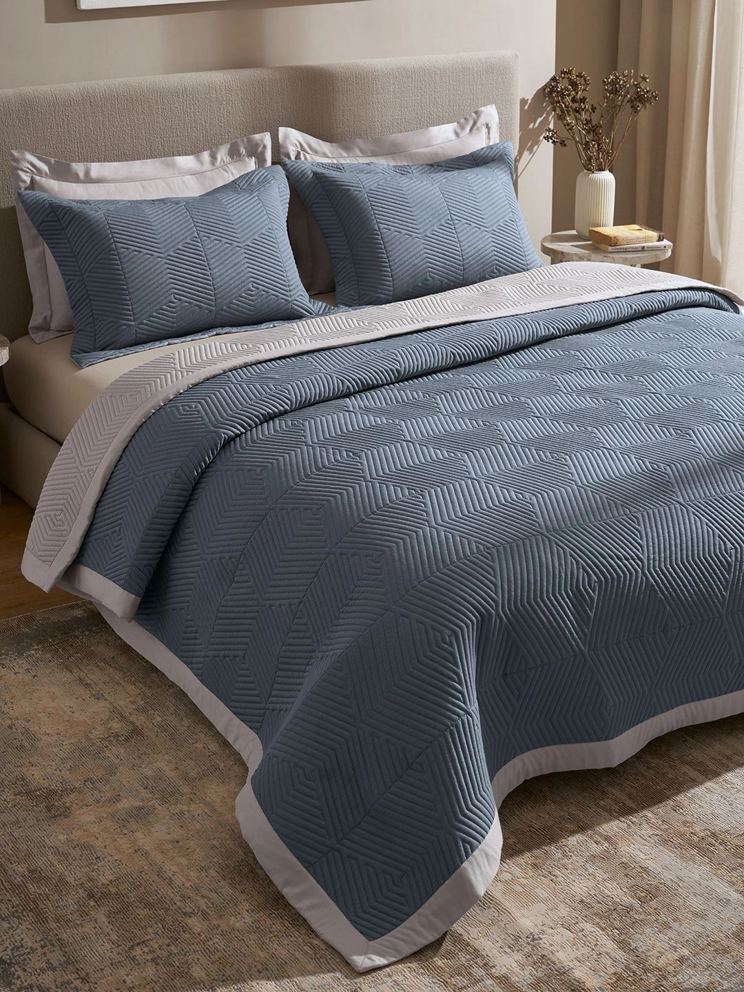 SANSAAR A DDECOR BRAND LIVE CONSCIOUSLY Blue & White Geometric Cotton 3 Piece Double Extra Large Superfine Bedding Set-picture-34