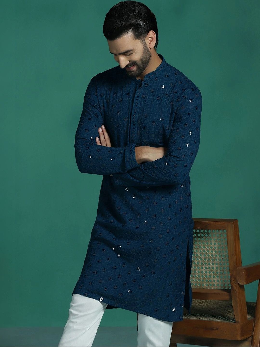 Zavaya Men Mirror Work Kurta-picture-32