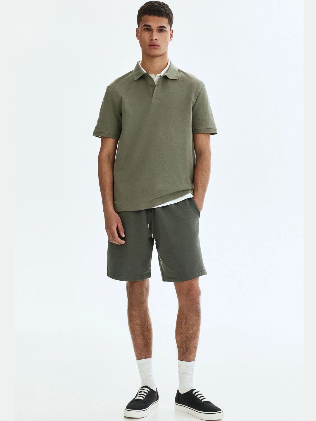 H&M Regular Fit Sweatshorts-picture-35
