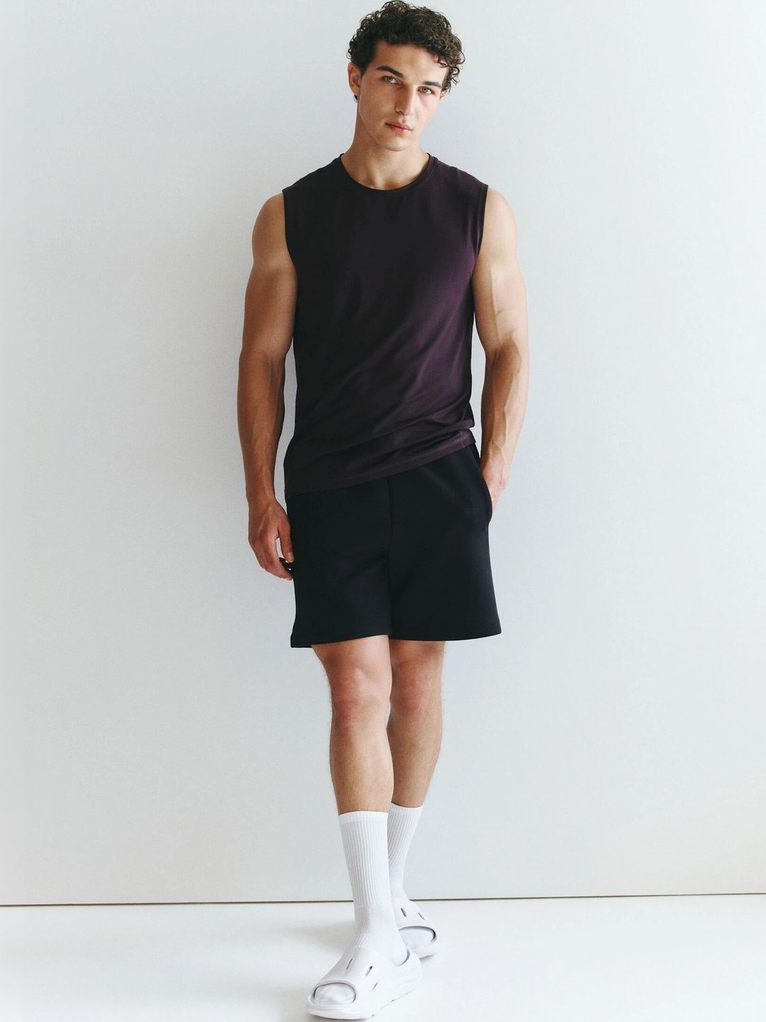 H&M MOVE Sports scuba shorts with DryMove-picture-18
