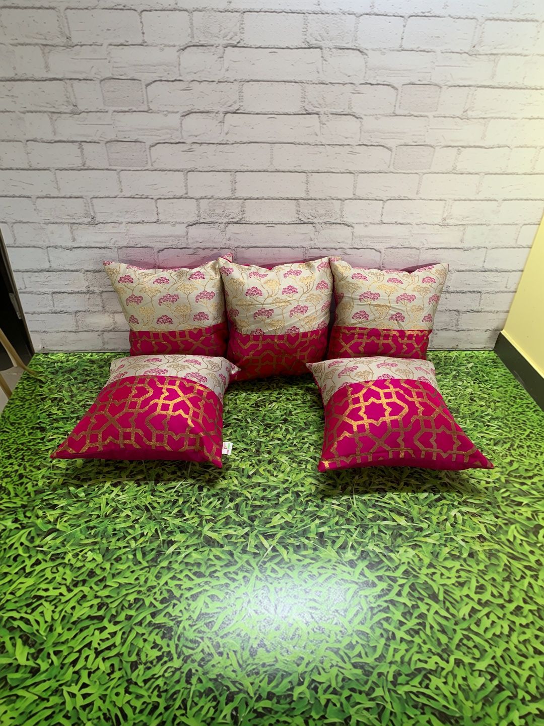 Pink Parrot Multicoloured Set of 2 Floral Square Cushion Covers-picture-38