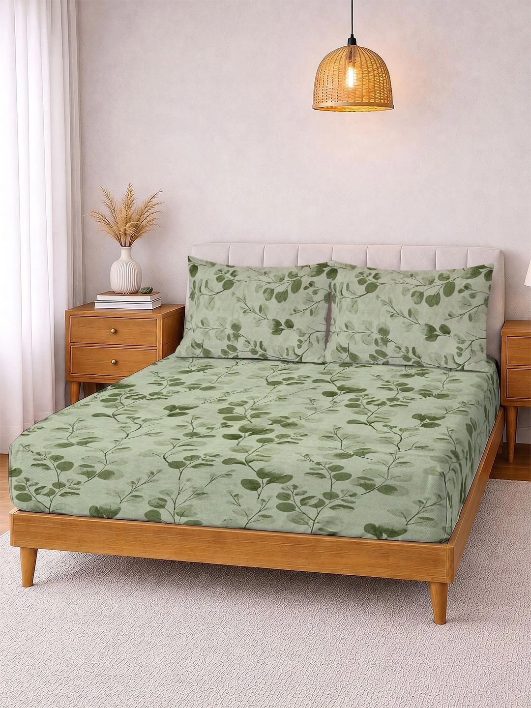 KLOTTHE Green Floral 300 TC King Bedsheet with 2 Pillow Covers-picture-11