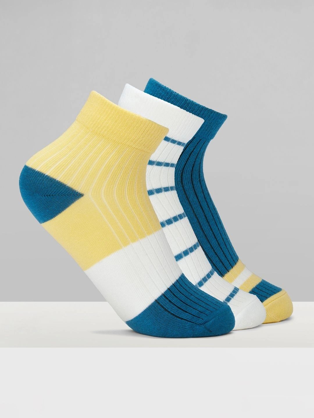 Pantaloons Junior Boys Pack of 3 Cotton Blend Assorted Colourblocked Ankle Length Socks-picture-46