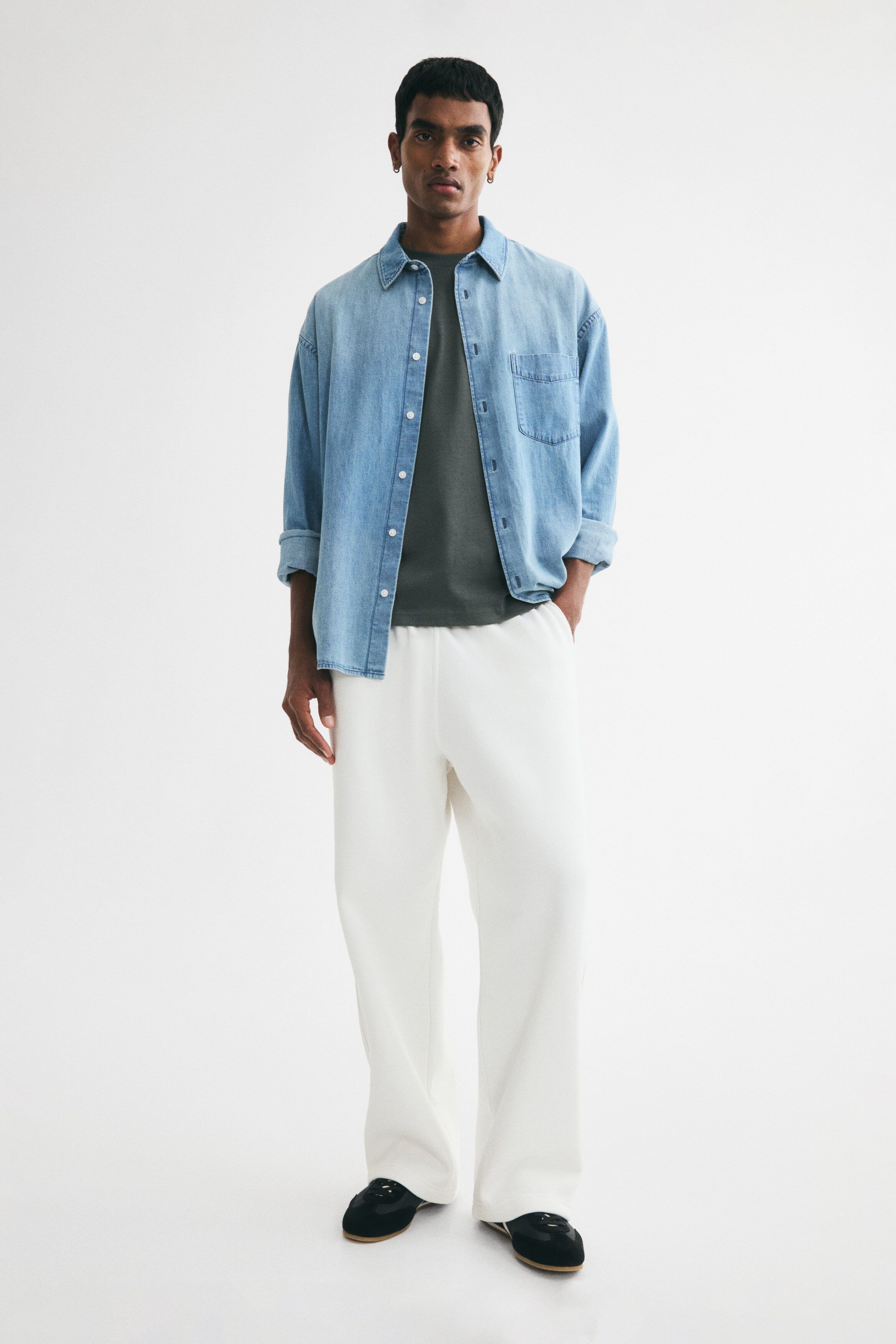 H&M Loose Fit Sweatpants-picture-40