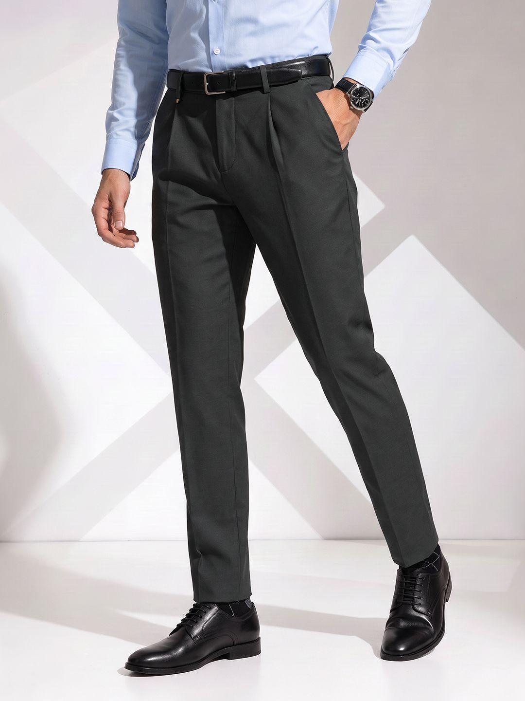 INVICTUS Men Slim Fit Pleated Formal Trousers-picture-41