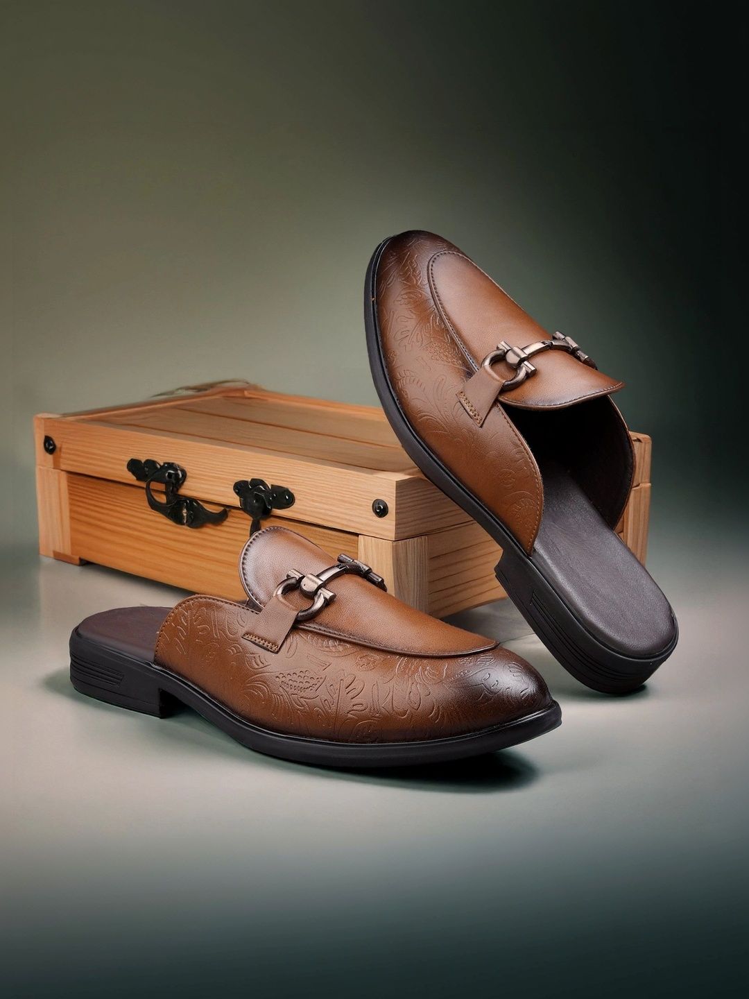 Anouk Men Textured Mules-picture-44