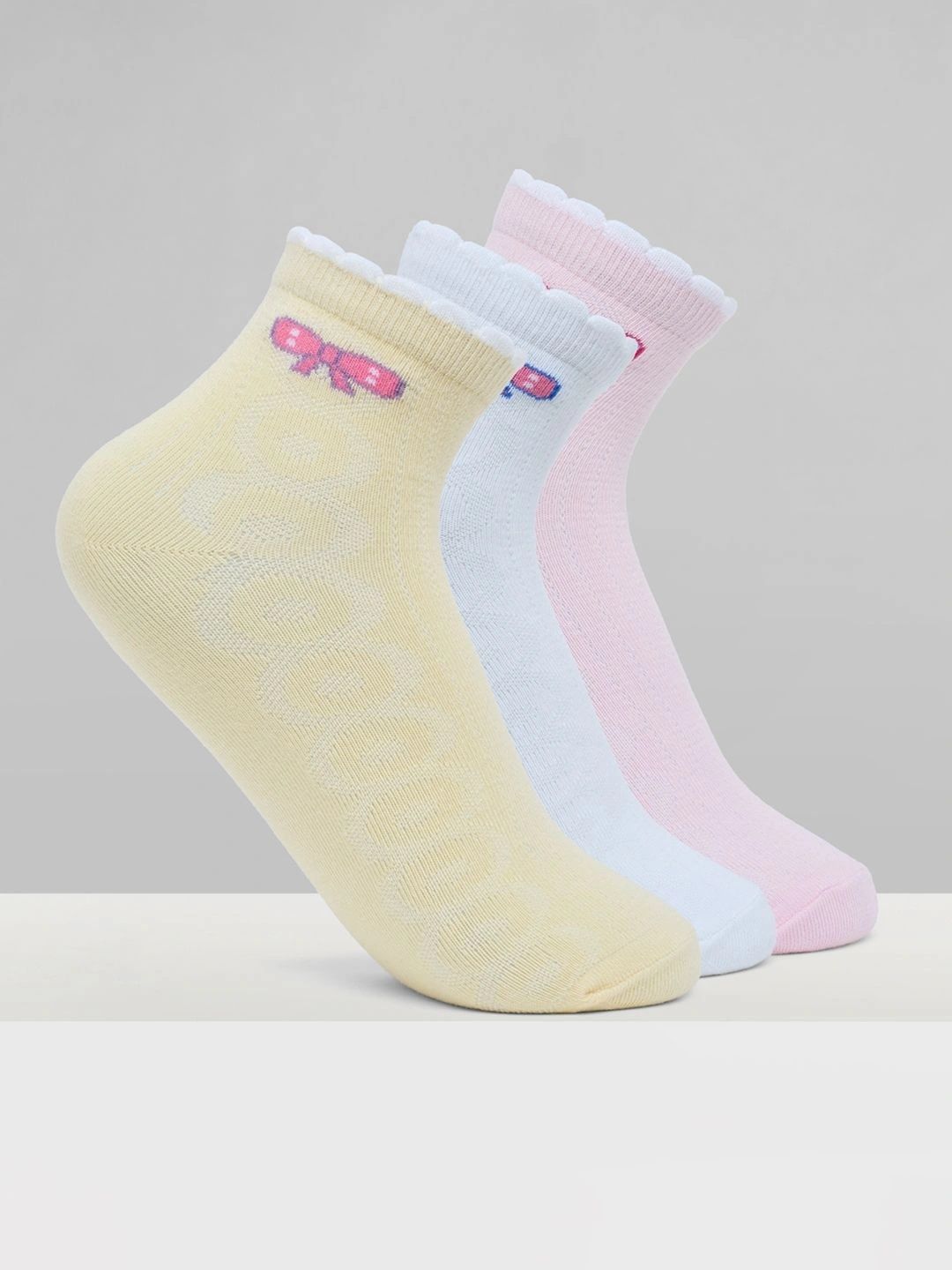 Pantaloons Junior Girls Pack of 3 Cotton Blend Assorted Patterned Ankle Length Socks-picture-19