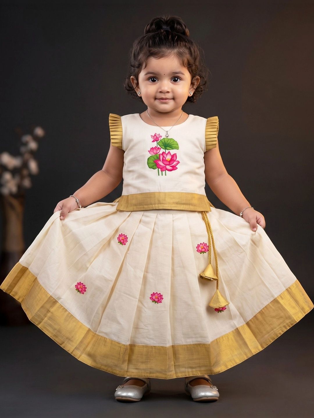 STANWELLS KIDS Girls Embroidered Thread Work Ready to Wear Lehenga &-picture-21