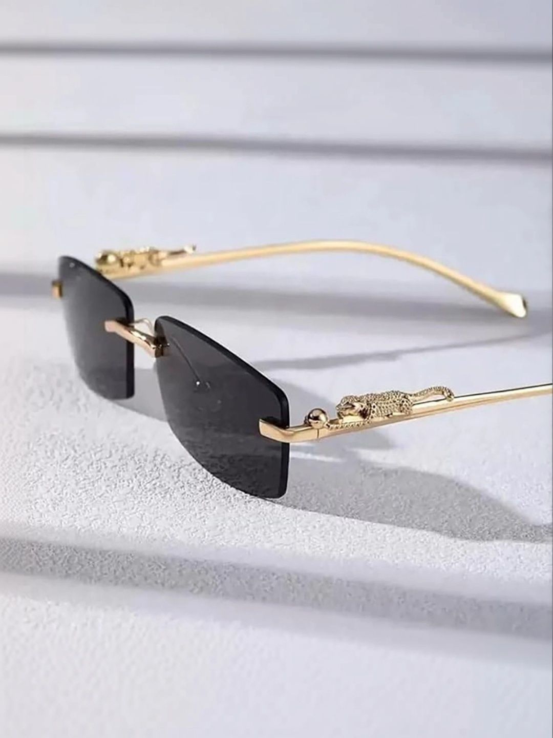 EYELLUSION Men Black Lens & Gold-Toned Rectangle Sunglasses with-image-45