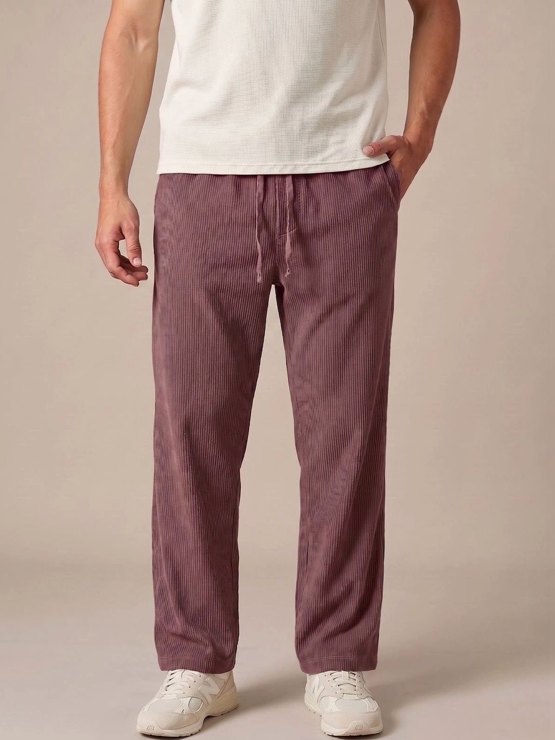 Hence Men Striped Relaxed Corduroy Pleated Trousers-picture-13