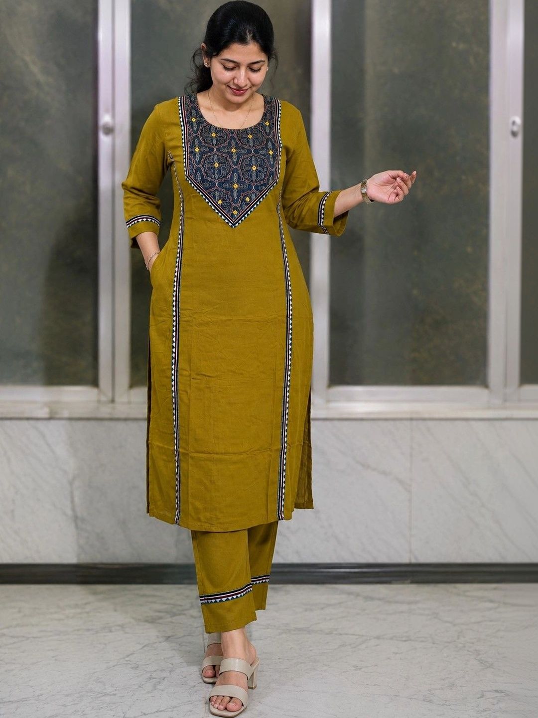 Classic Heritage Ethnic Motifs Embroidered Thread Work Modal Blend Thread Work Kurti-picture-39
