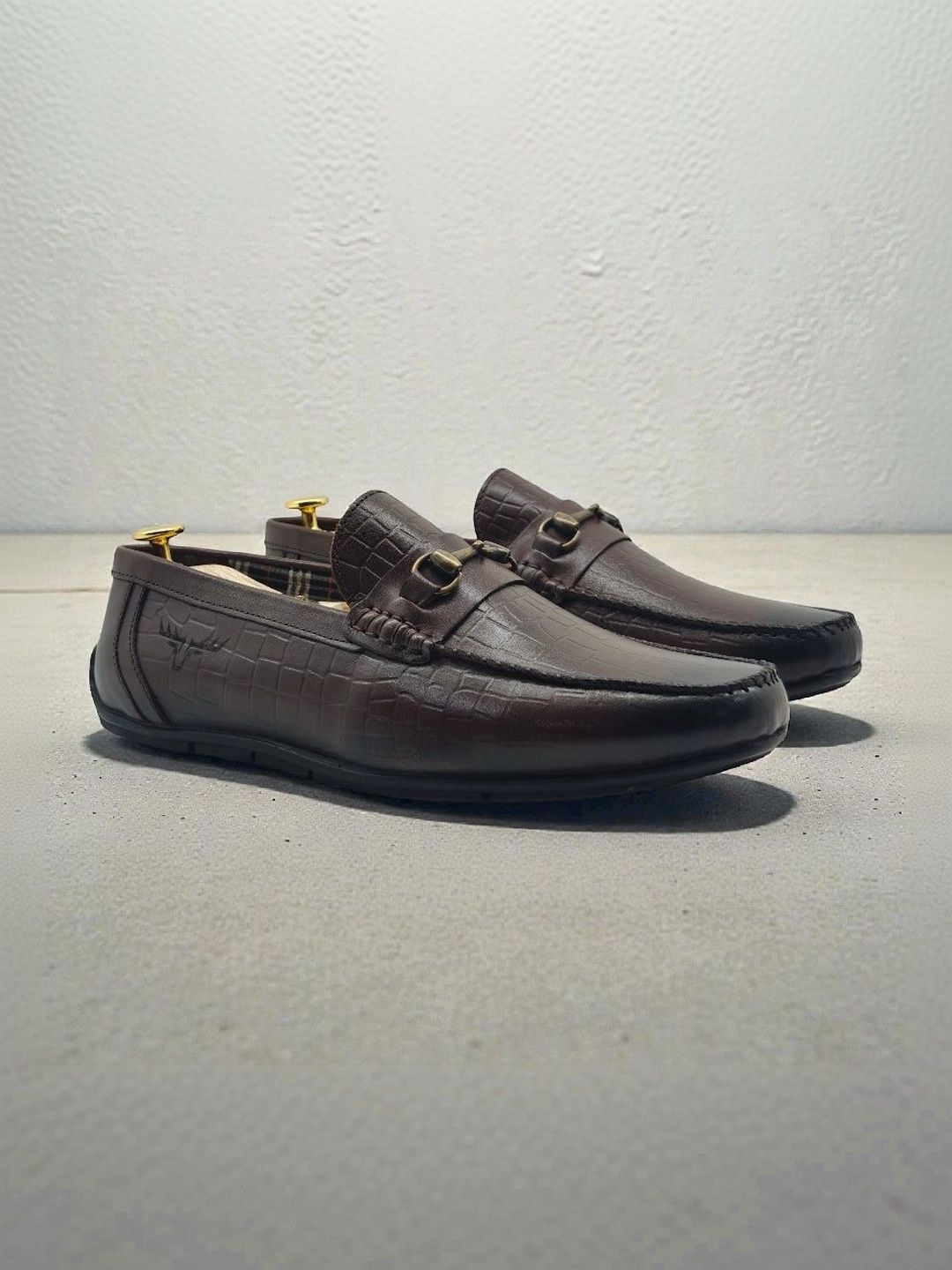 Freacksters Men Textured Leather Driving Shoes-picture-15