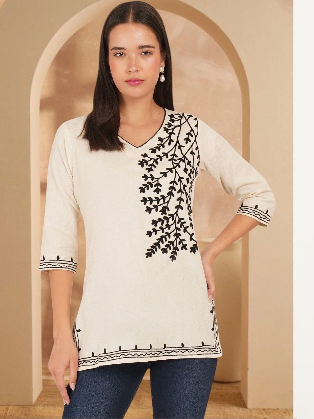 Anouk Rustic Ethnic Motifs Embroidered V-Neck Pure Cotton Blend Khadi Kurti-picture-22