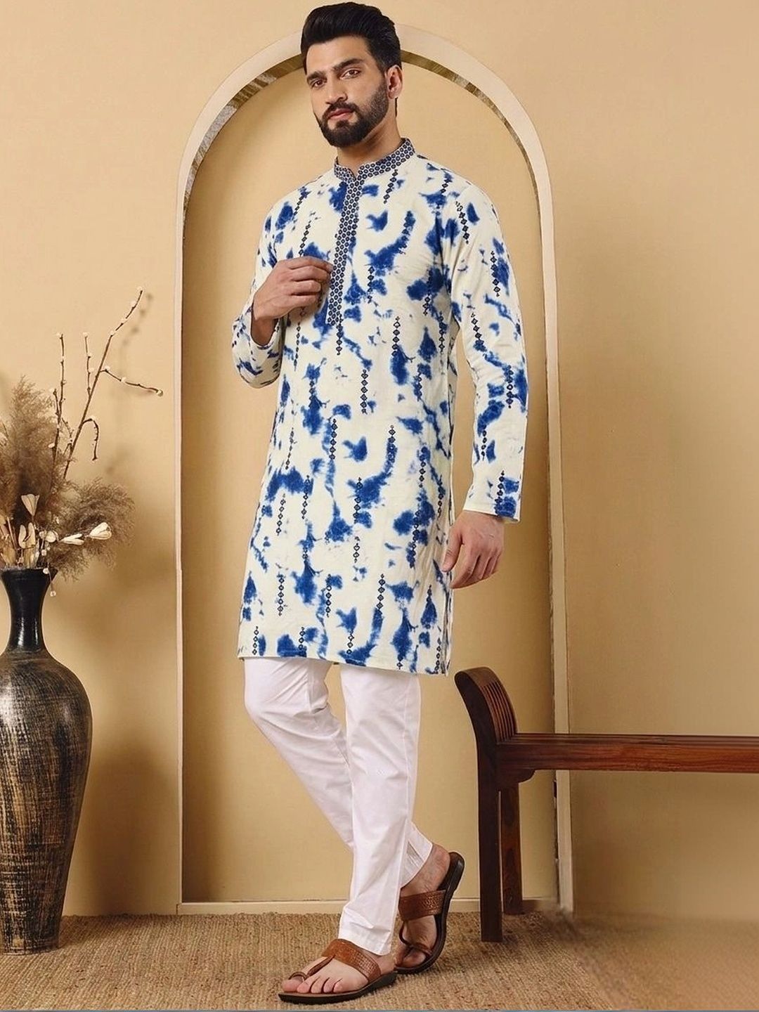 CHIRASVI Men Printed Thread Work Kurta-picture-16