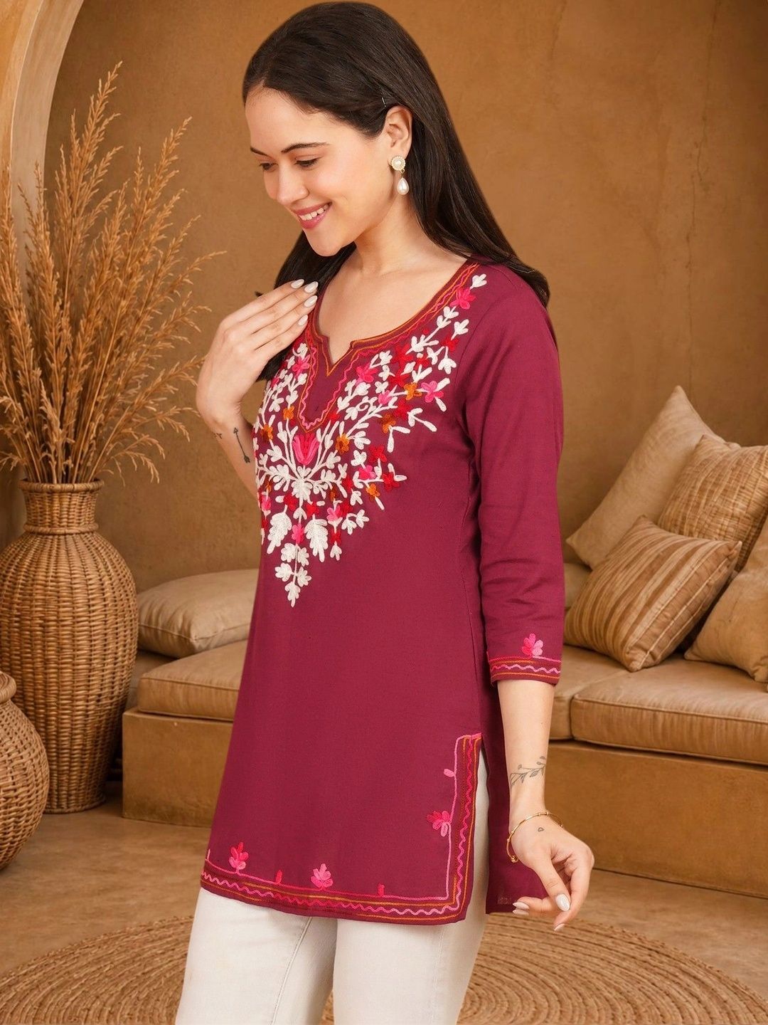 Anouk Rustic Floral Embroidered V-Neck Thread Work Pure Cotton Blend Khadi Thread Work Kurti-picture-15
