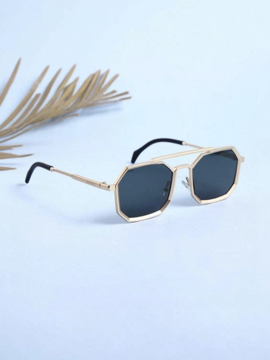 EYELLUSION Men Black Lens & Gold-Toned Other Sunglasses with-picture-29