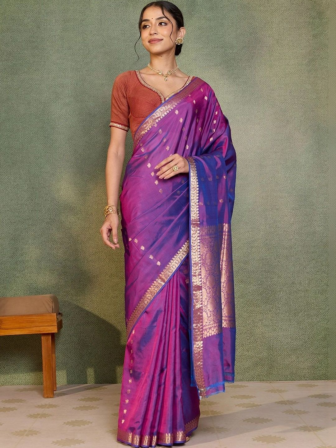 Taneira Floral Zari Pure Silk Banarasi Saree-picture-44