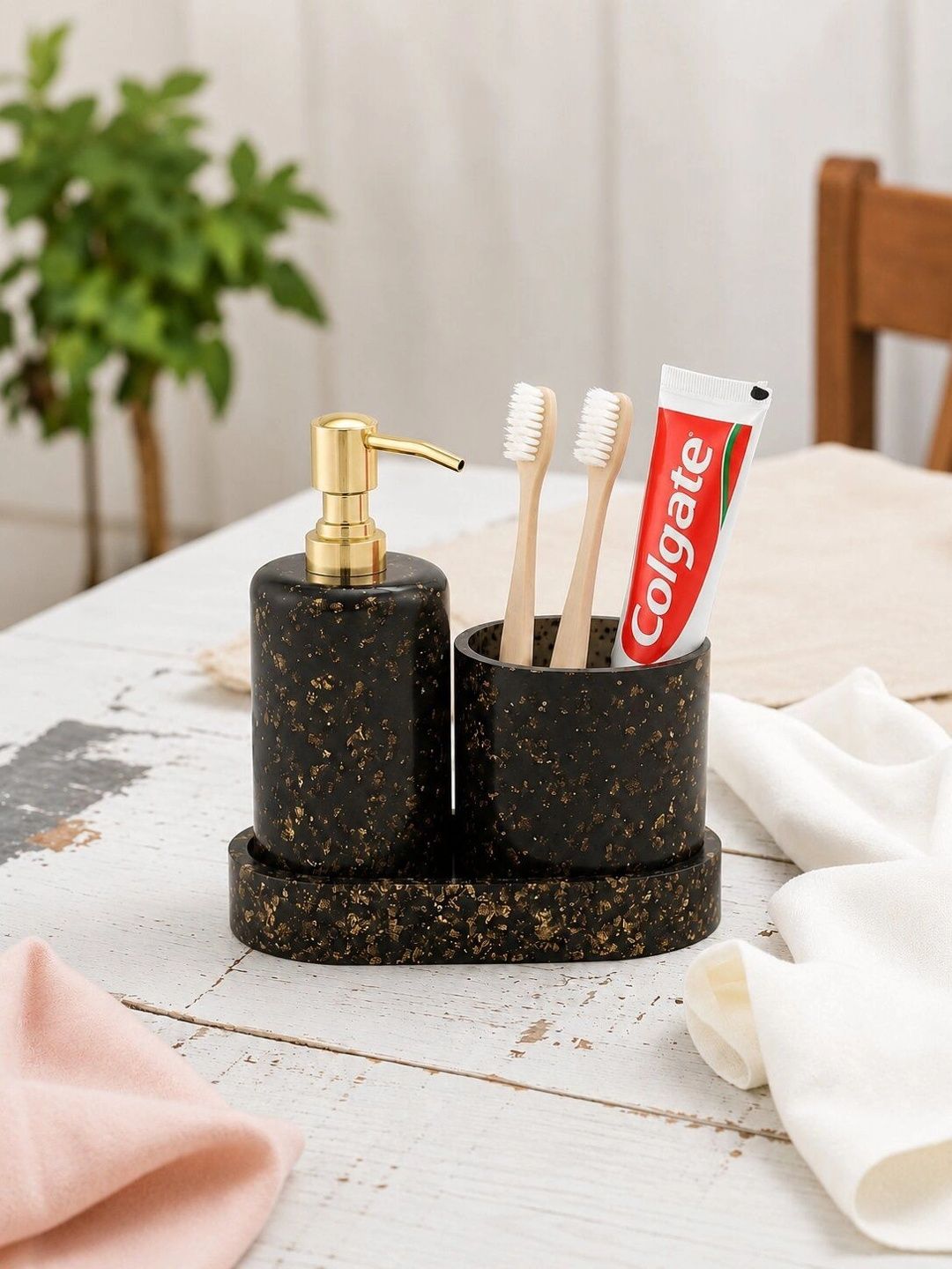 GRD INTERNATIONAL Black 3 piece Textured Resin Bath Accessories Set-image-29