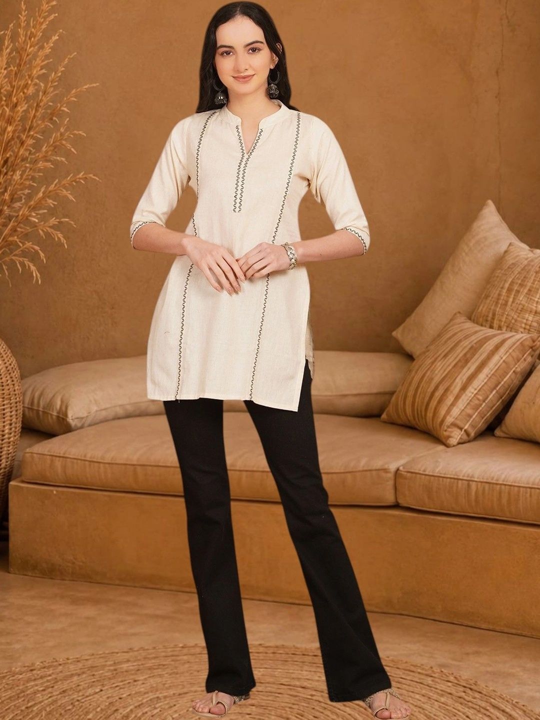 Anouk Rustic Embroidered V-Neck Thread Work Pure Cotton Blend Khadi Thread Work Kurti-picture-11