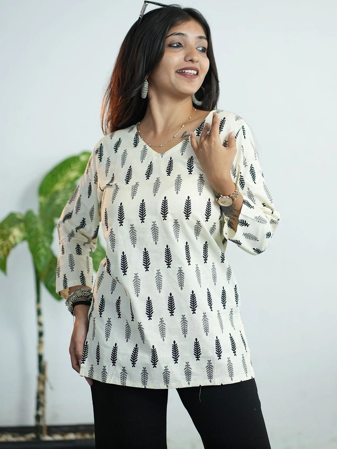 fimora Printed V-Neck Pure Cotton Straight Kurti-picture-36