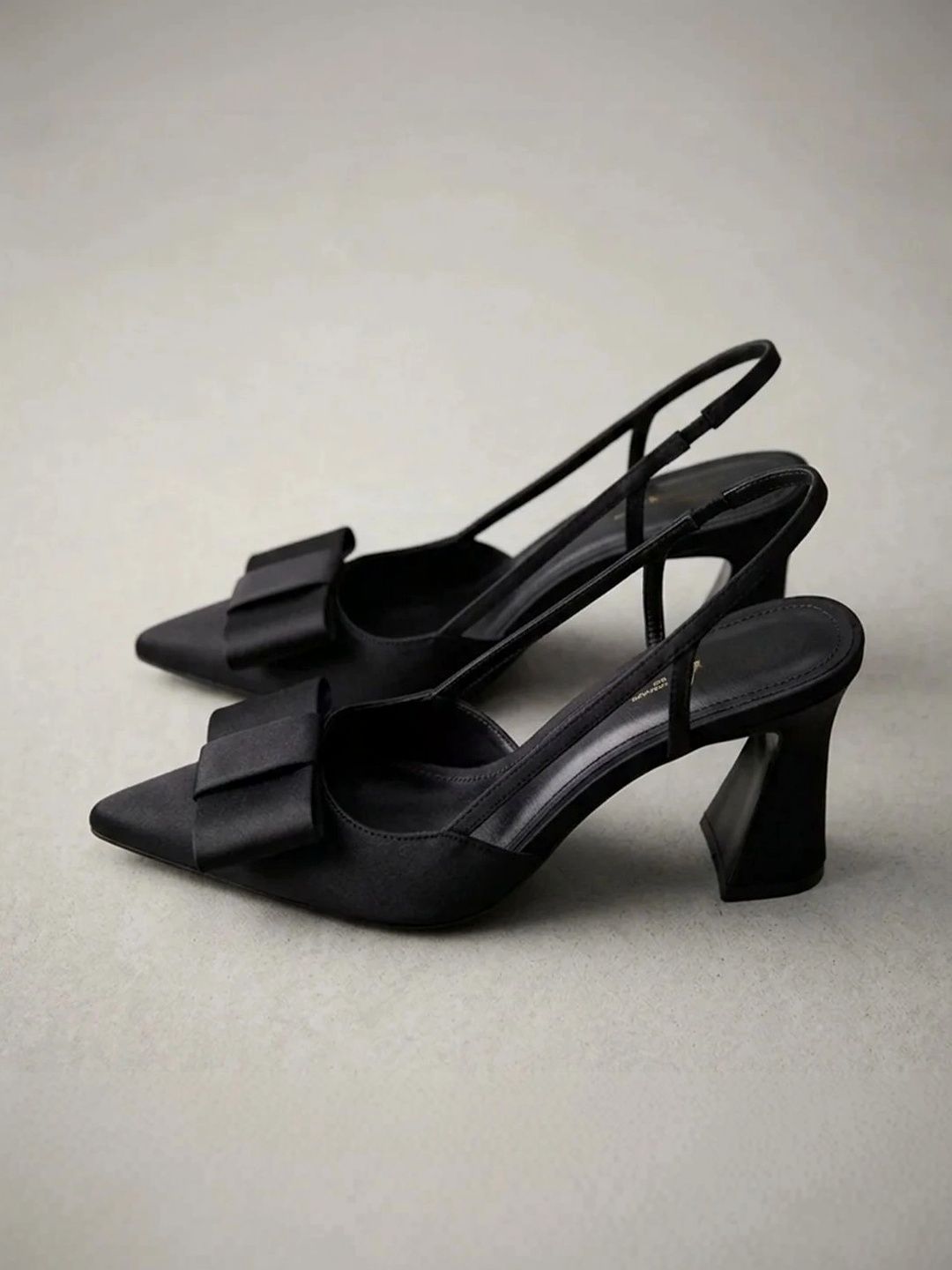 Ozzaro Suede Block Pumps with Bows-picture-55
