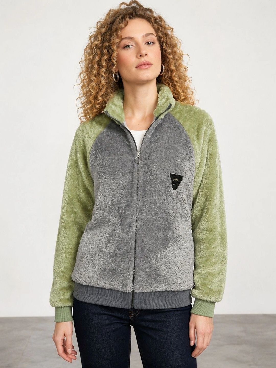 Muhuratam Women Colourblocked Woollen Lightweight Jacket-picture-23